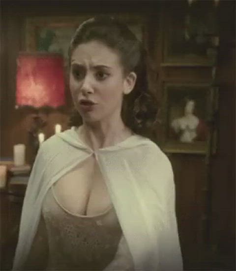 Alison Brie