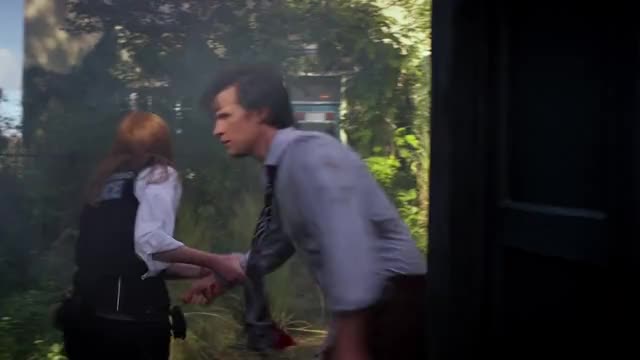 Karen Gillan from Doctor Who (1) (Pantyhose scene) (1) 003