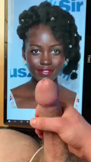 Lupita Nyong'o gif