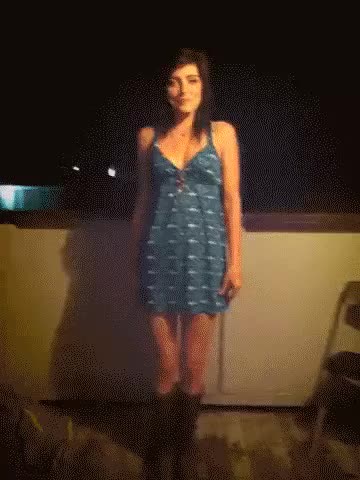 Girl Turns Flashes Ass.webm