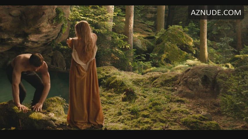 Pihla Viitala - Hansel &amp; Gretel: Witch Hunters (2013)