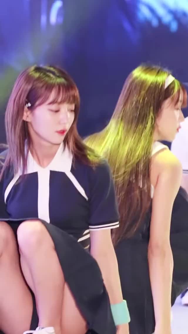 Oh My Girl - Binnie & Yooa 190906