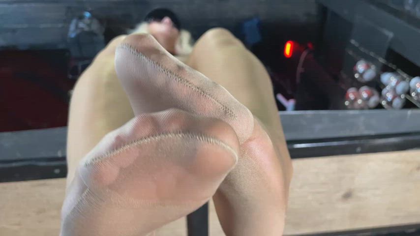 feet feet fetish foot foot fetish milf nylon nylons pantyhose soles toes feet-heaven