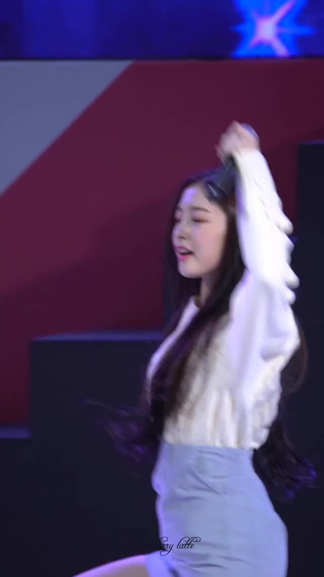 Oh My Girl - Arin 191101 11