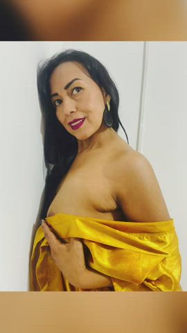 colombian latina natural tits tits gif