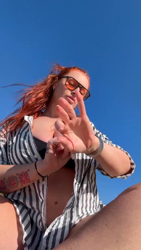 big ass big tits long legs milf mom natural tits onlyfans redhead tall gif