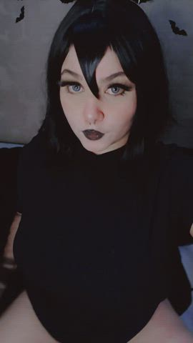 Mavis Dracula [Hotel Transylvania] (mandymoonof)