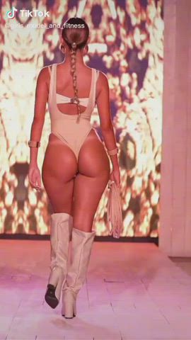 big ass model tanned gif