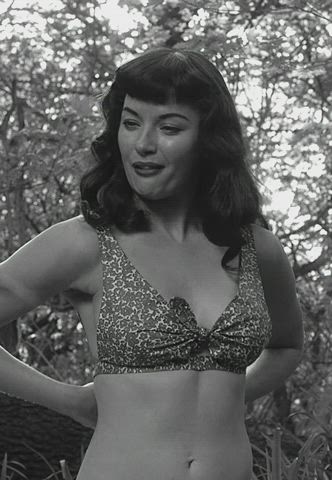 Gretchen Mol (The Notorious Bettie Page - 2005)