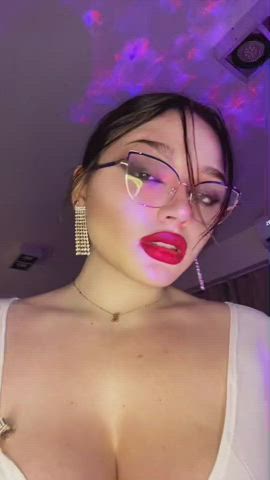 Bubble Butt Glasses Hourglass Latina Lips Pretty Thick gif