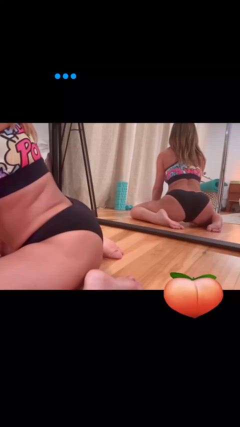 ass bouncing petite gif