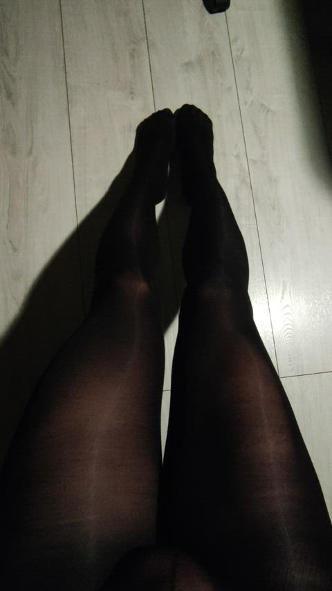 crossdressing legs pantyhose sissy tights gif