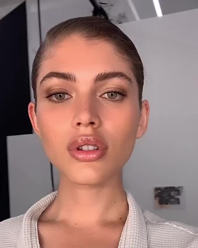 Valentina Sampaio