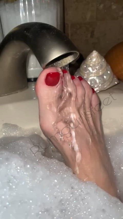 barefootmilf foot foot fetish gif