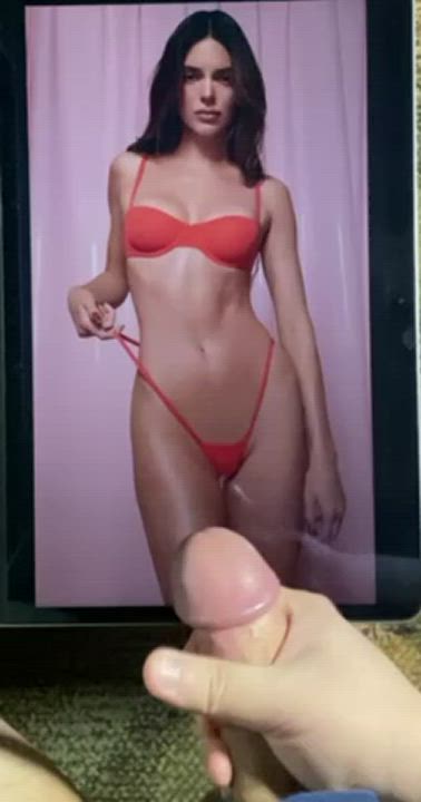 Massive release for Kendall Jenner's perfect body