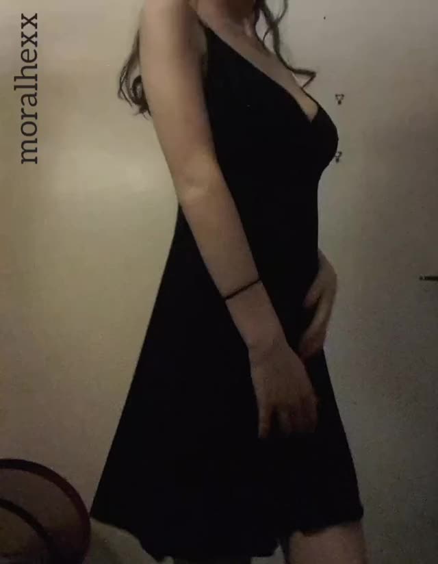 nice black dress with good drop