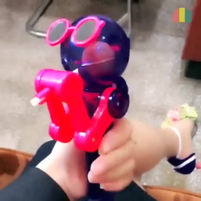 Robot Lollipop Holder