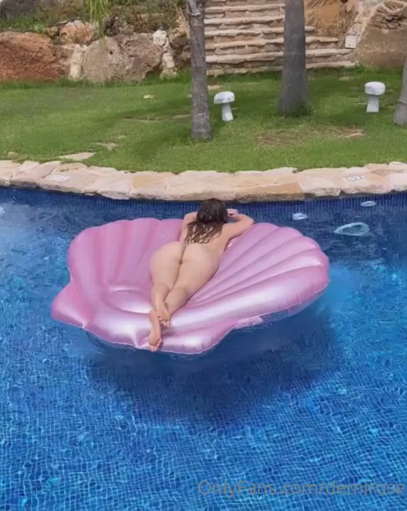 Ass Big Ass Pool gif