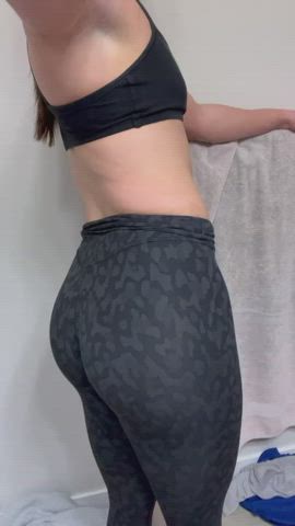 Ass Leggings Pussy Lips gif