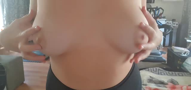 watch the way my lips wrap around the ridges [F][20][OC]