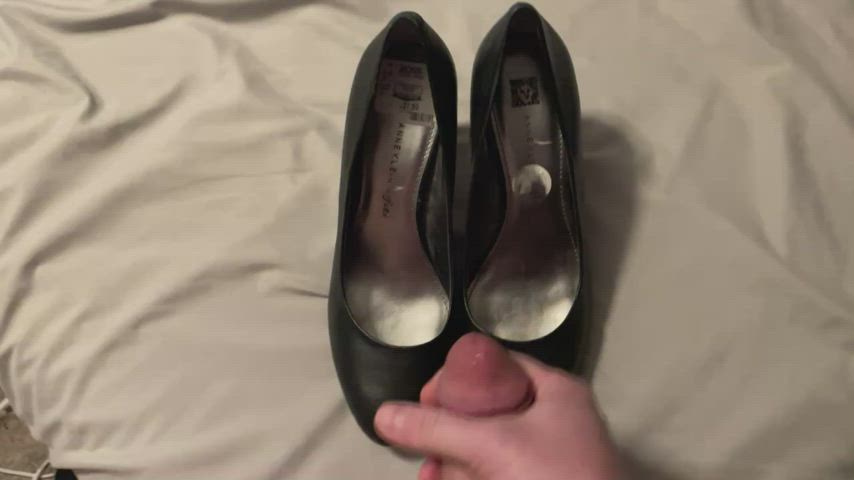 cum high heels masturbating gif