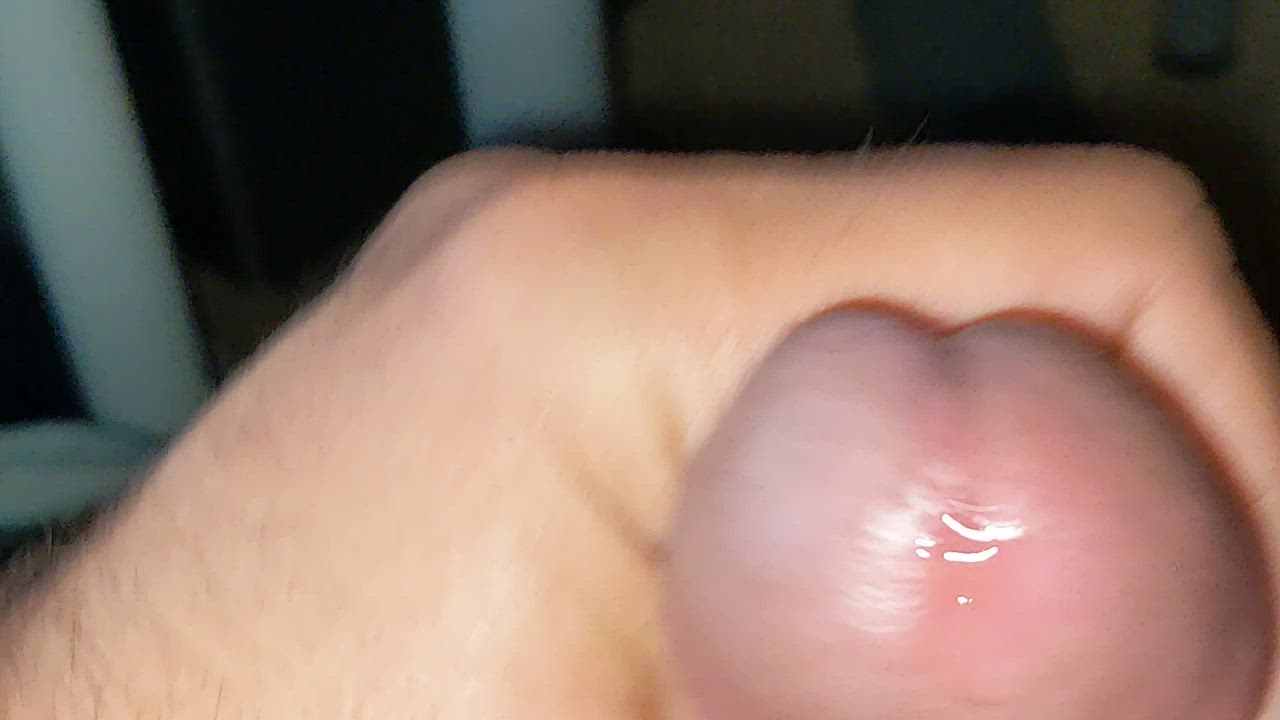 I got some love last time, so here's a SUPER close-up double cum!