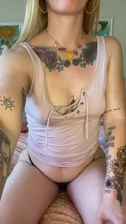 Thanks lexirosee00 this is way too hott. Who can do even better???😊😊👅