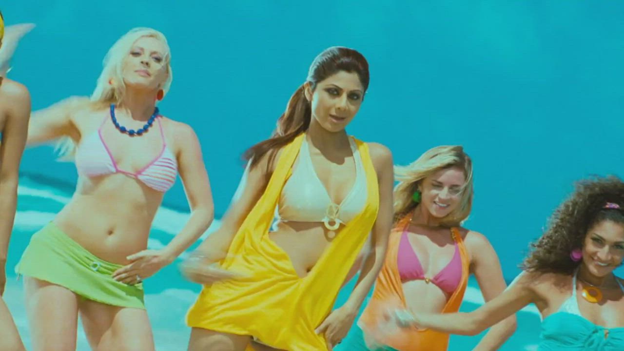 Shilpa Shetty 🤤🔥💦 Kya bhare hue boobe hai fuckk!!