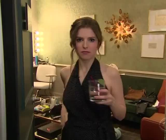 Anna Kendrick gif