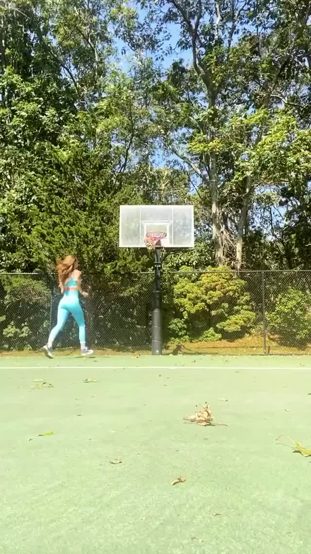 nina agdal basketball 4