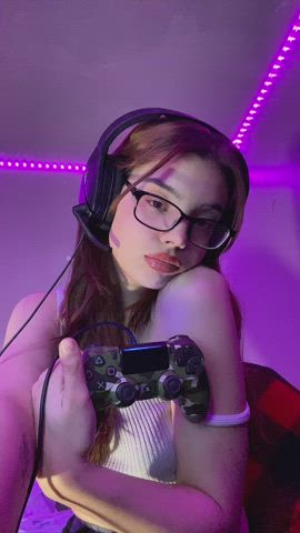 cute gamer girl natural tits onlyfans petite small tits teen teens tits gif