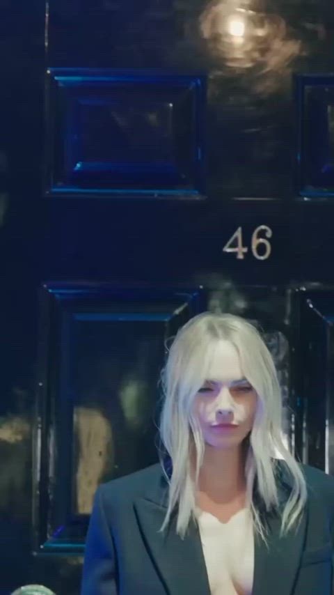 british cara delevingne celebrity cleavage gif