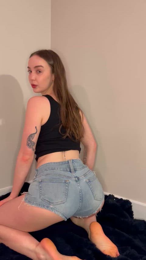 ass booty brunette jean shorts onlyfans shorts white girl gif