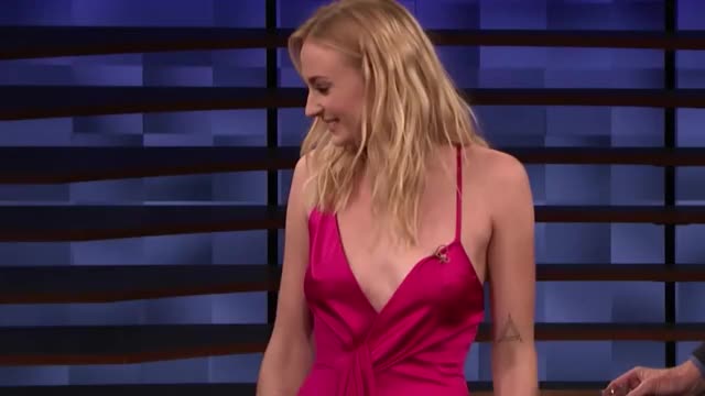 Sophie Turner - Conan - Tit Bounce