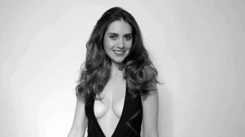 Alison Brie gif