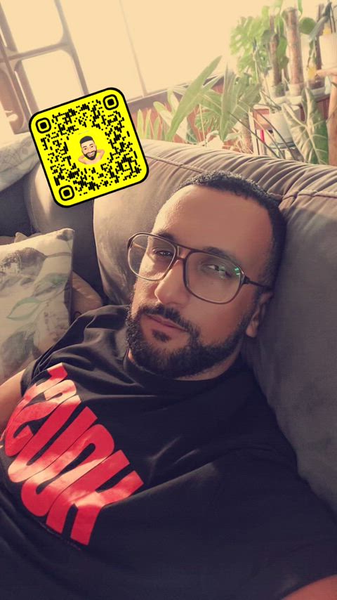 28 Middle Eastern Man Join me Snap Matt-Overdose