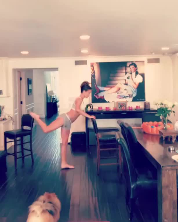 Kate Beckinsale gif