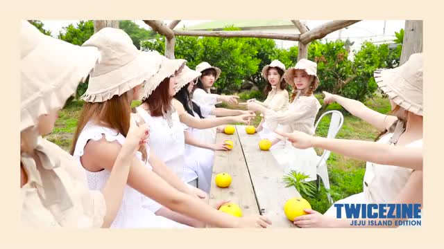 [V LIVE] TWICEZINE JEJU ISLAND EDITION