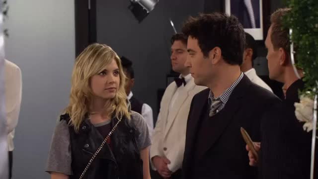 Ashley Benson wink (1) new (2)