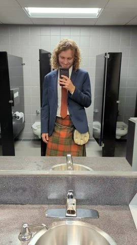 This kilt is pretty flashy