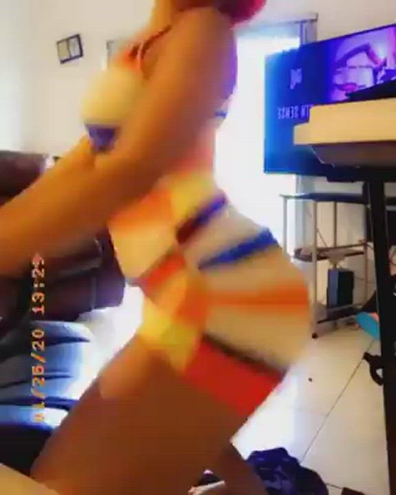 Ass Jiggling Twerking gif