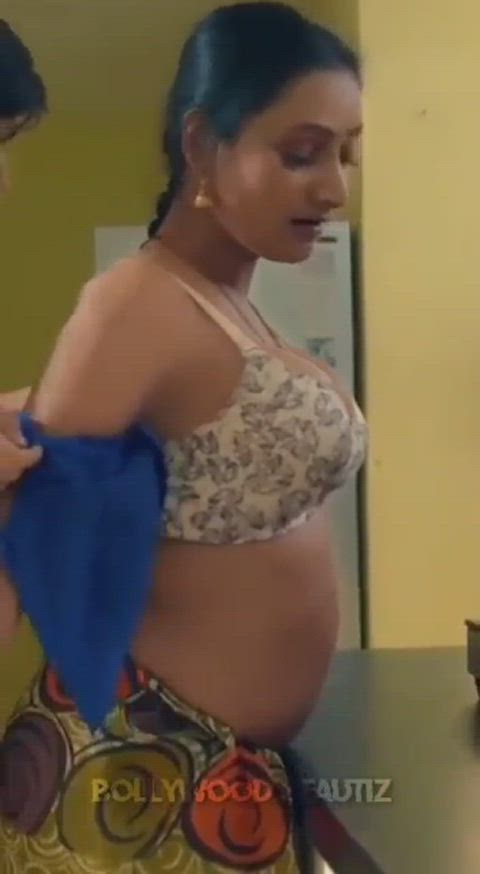 boobs desi saree gif