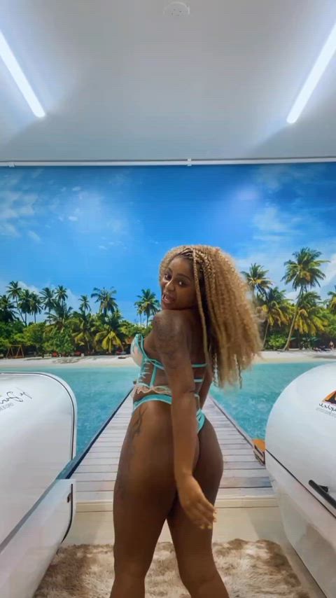ass big ass big tits bikini brazilian celebrity ebony gif