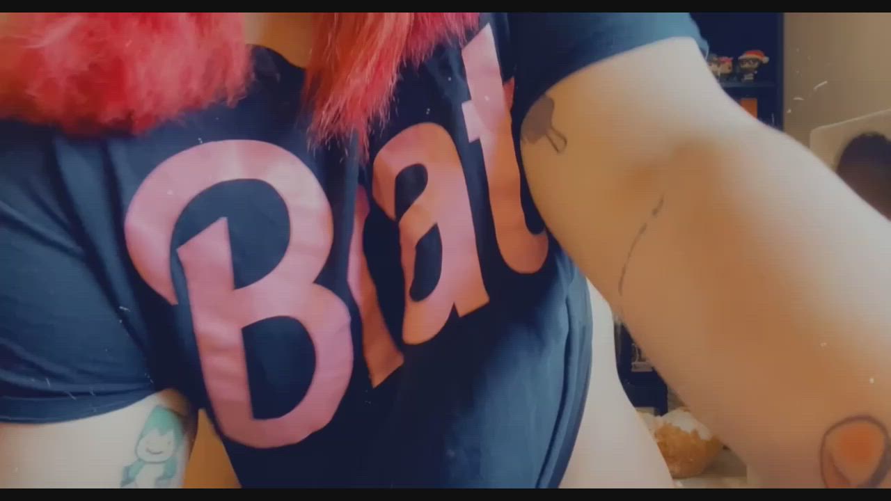 “Brat” and “good girl” get me equally wet ?