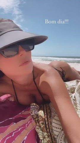 ass beach bikini brazilian celebrity cleavage milf gif