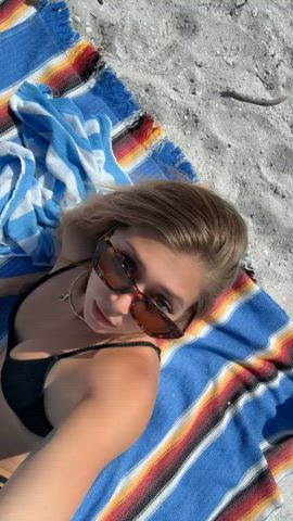 Beach booty>