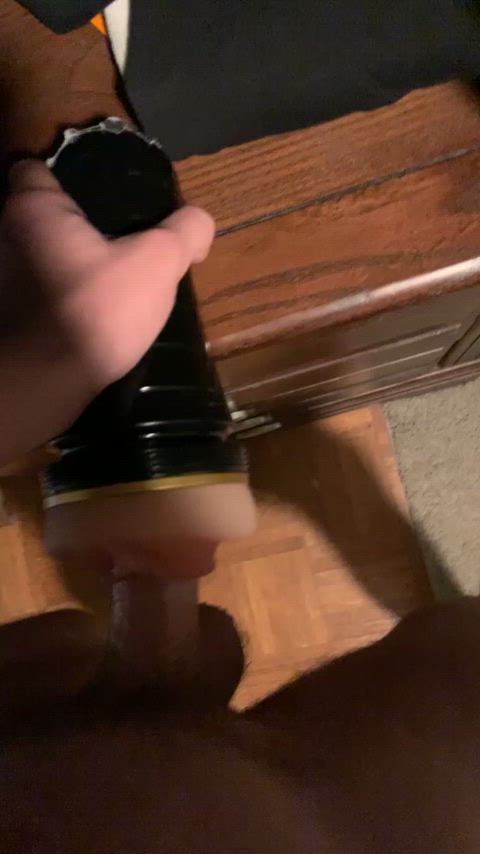 18 | This toy makes me cum so fucking hard 💦