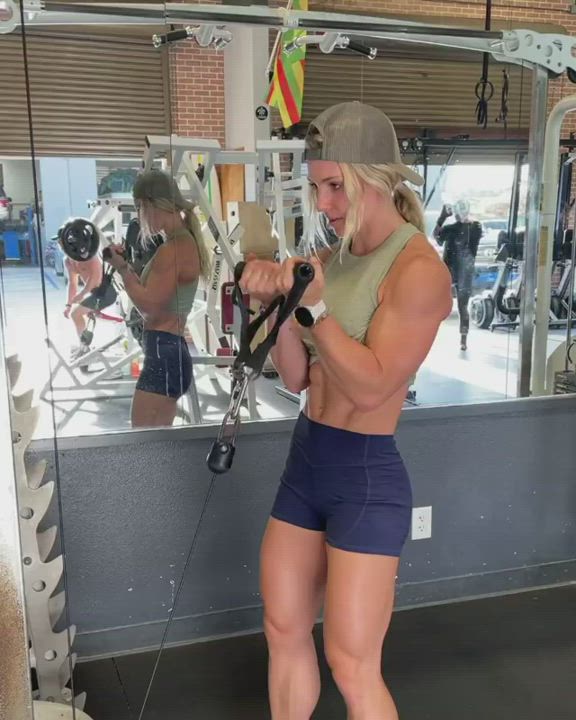 Blonde Fitness Gym Muscular Girl Workout gif