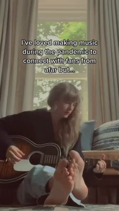 Taylor Swift gif