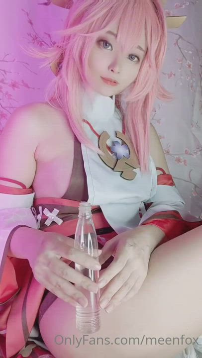 Yae Miko Cosplay